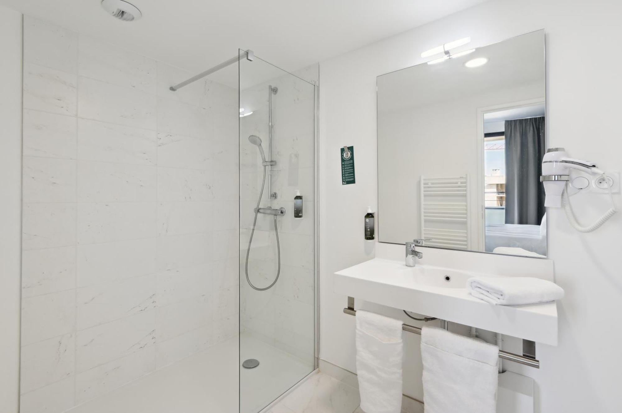 All Suites Paris Ouest Colombes Bois-Colombes Esterno foto